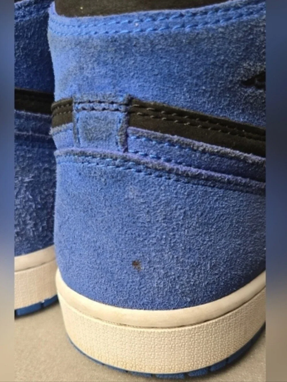Nike Air Jordan 1 Retro High OG Royal Reimagined Suede Size 9